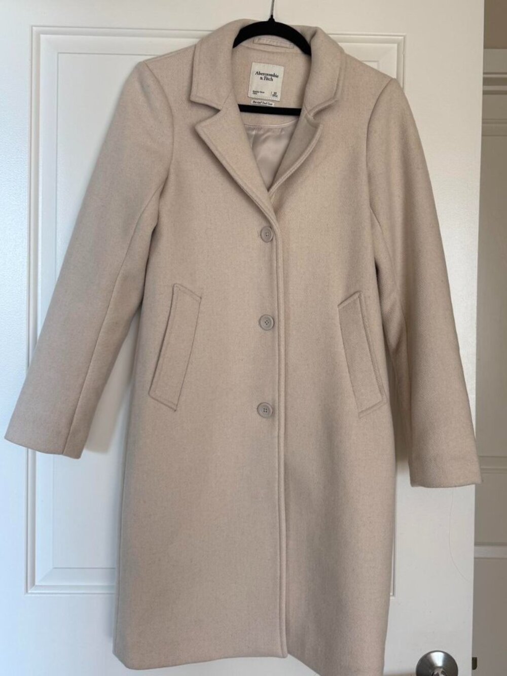Abercrombie & Fitch Women's Cream and Tan Coat